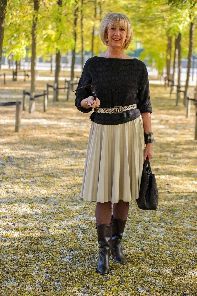 Black knit top + pleated gold midi skirt + tights + ankle boots, park - classy outfit for women over 40