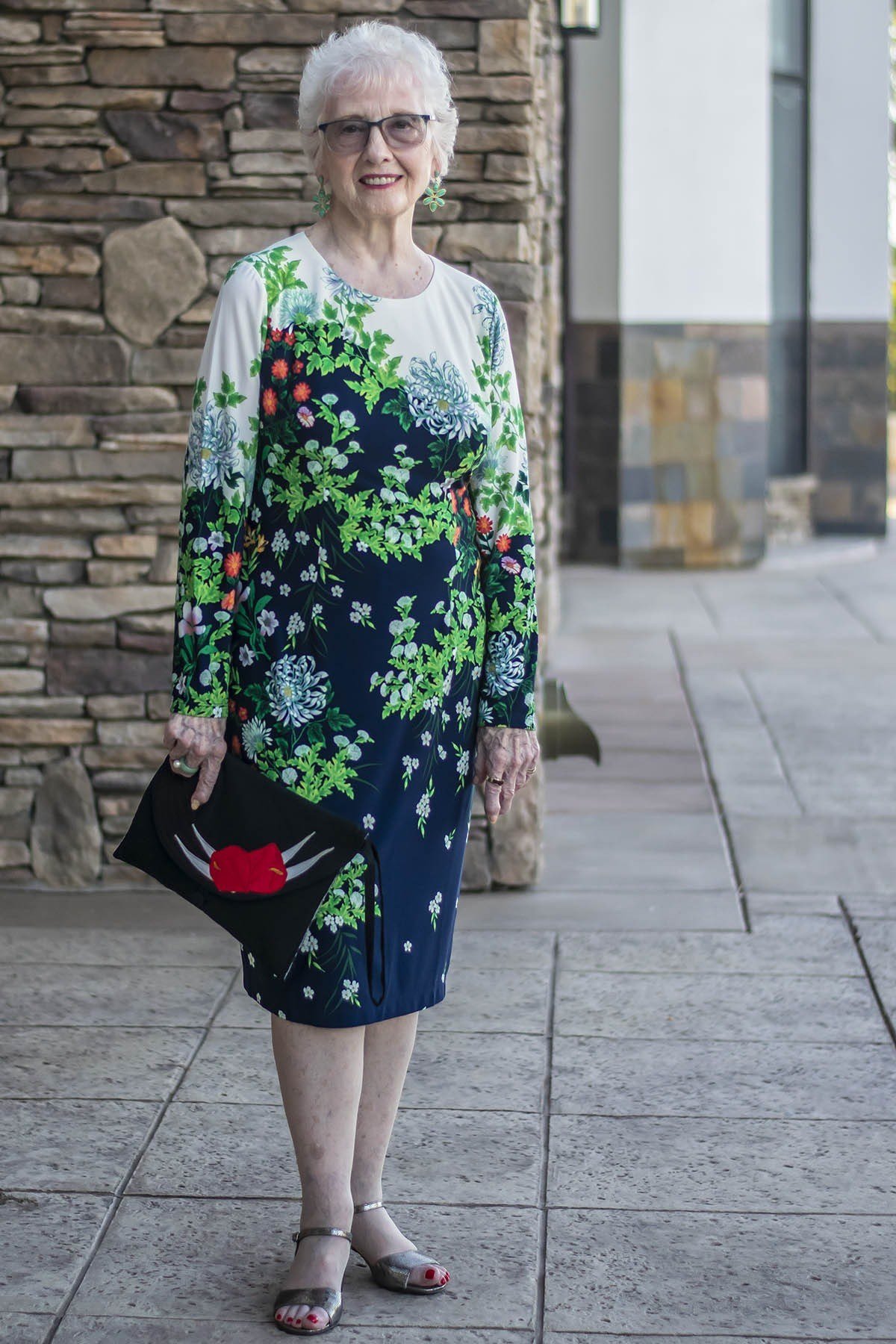 Blue and green floral long sleeve dress, classy casual outfit idea for women over 60