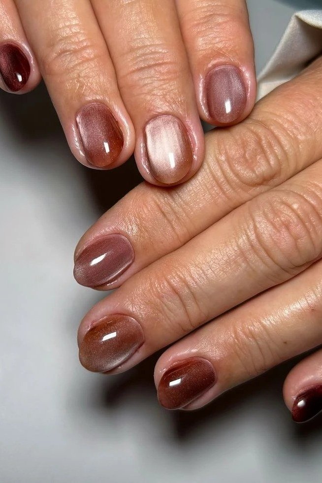 Rose-Taupe Ombre Velvet Round Nails, cashmere velvet nails for women over 50
