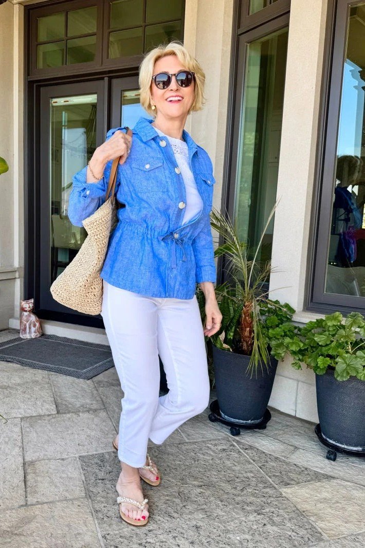 blue button-down, white jeans, woven tote, patio