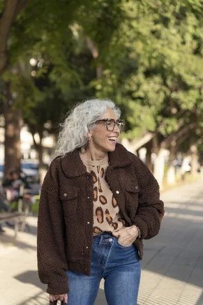 Brown Teddy Jacket with Leopard Top and Jeans, elegant winter outfit for women over 60