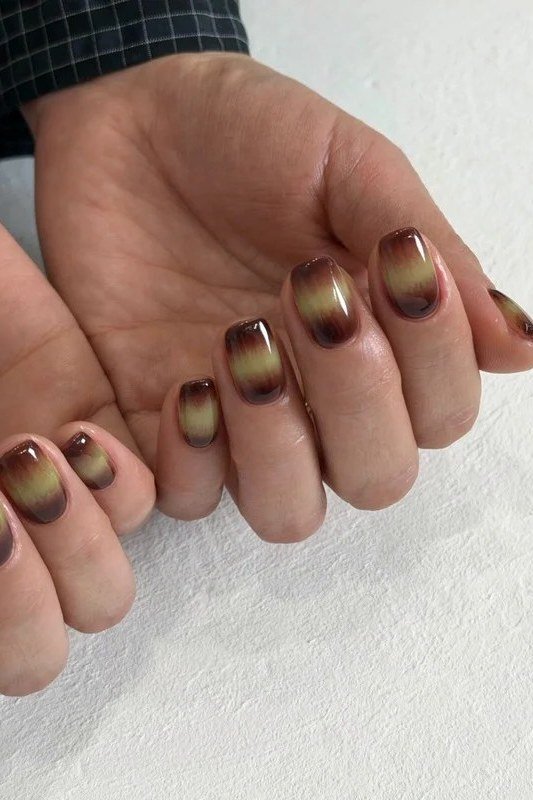 Tortoise Shell Short Nails, fall nail color for women over 60
