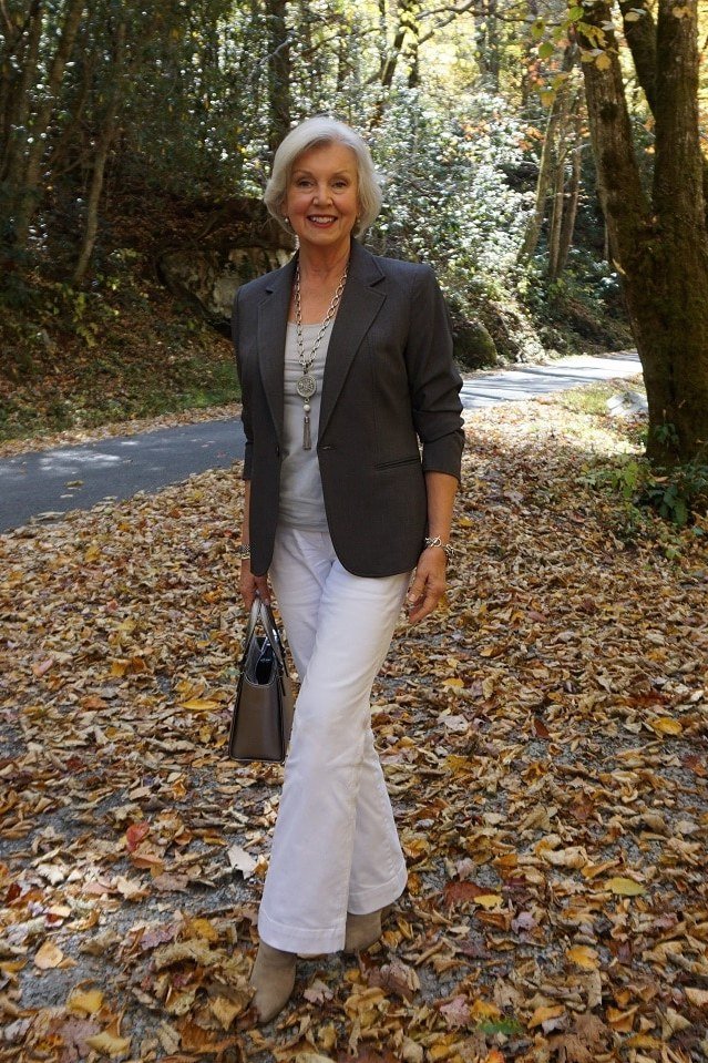 grey blazer with grey top and white wide-leg trousers, fall work outfit for women over 50