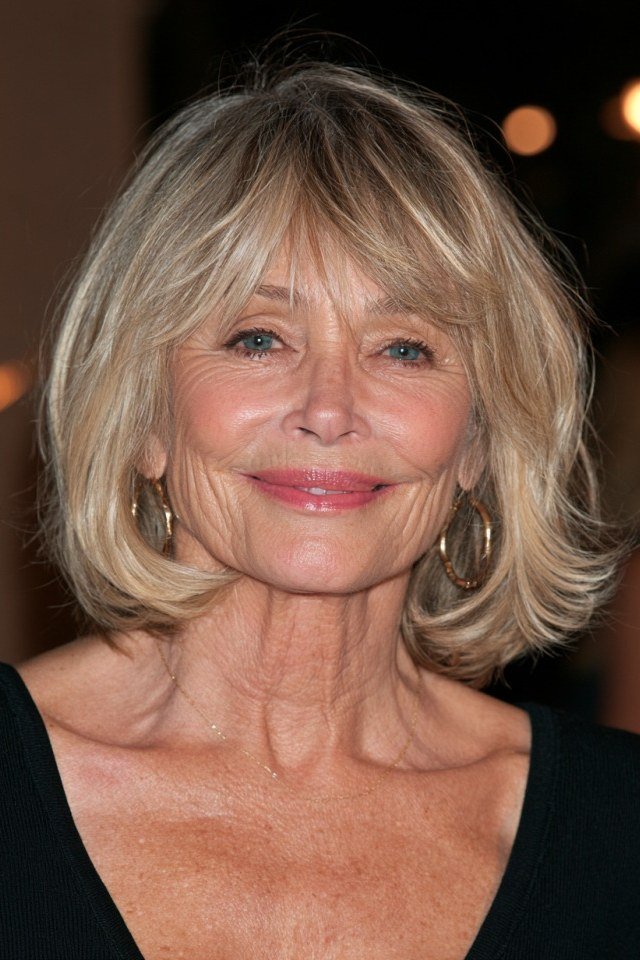 Blonde bob on a woman over 60, front view