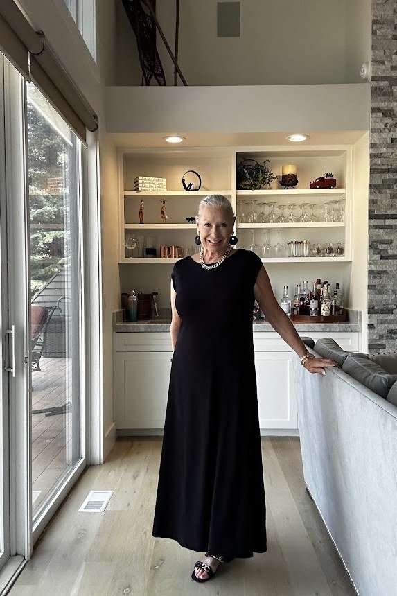 maxi dress for women over 60: black Sleeveless Column Maxi