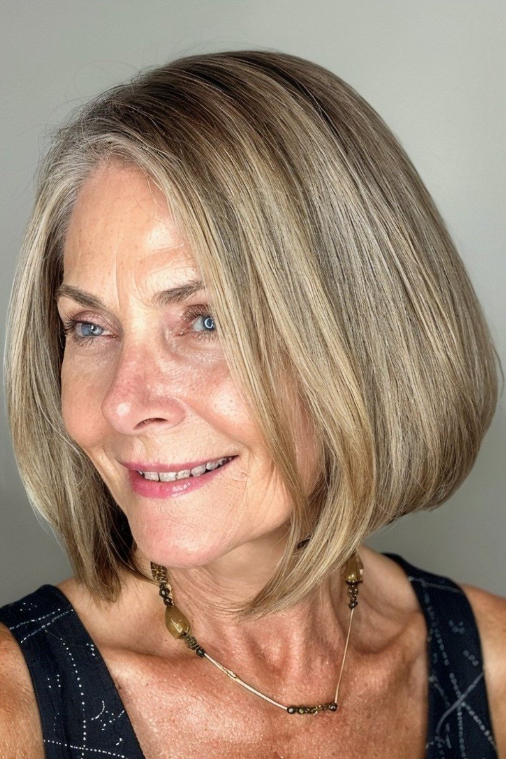 Silver straight bob - hairstyle for women over 40