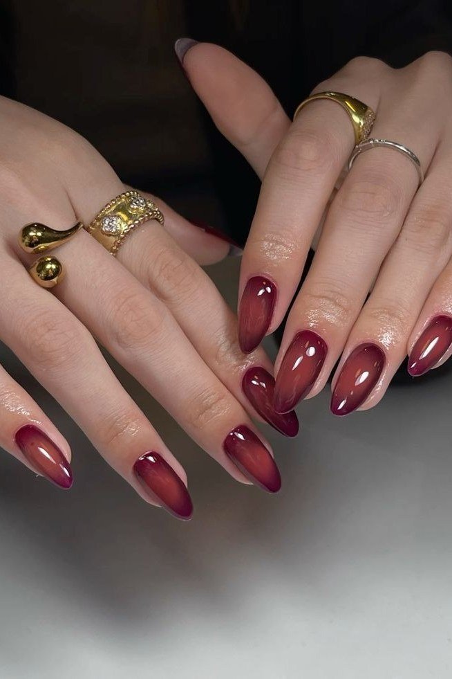 Magenta jelly almond nails