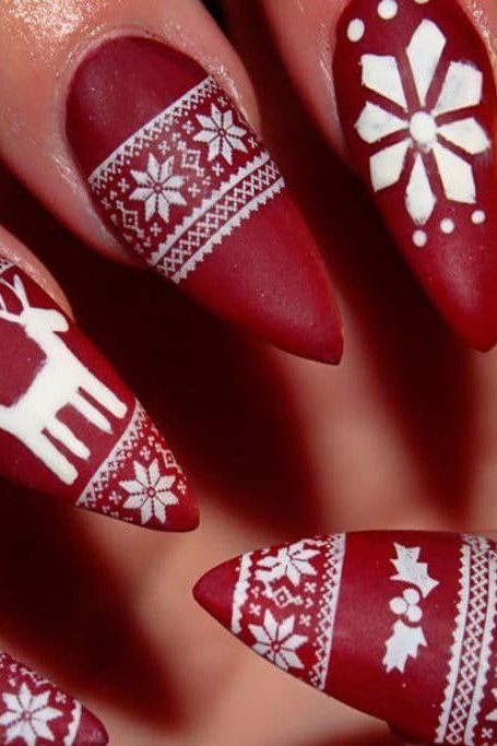 Red fair isle sweater stiletto nails for women over 50 - classy winter nail idea 61