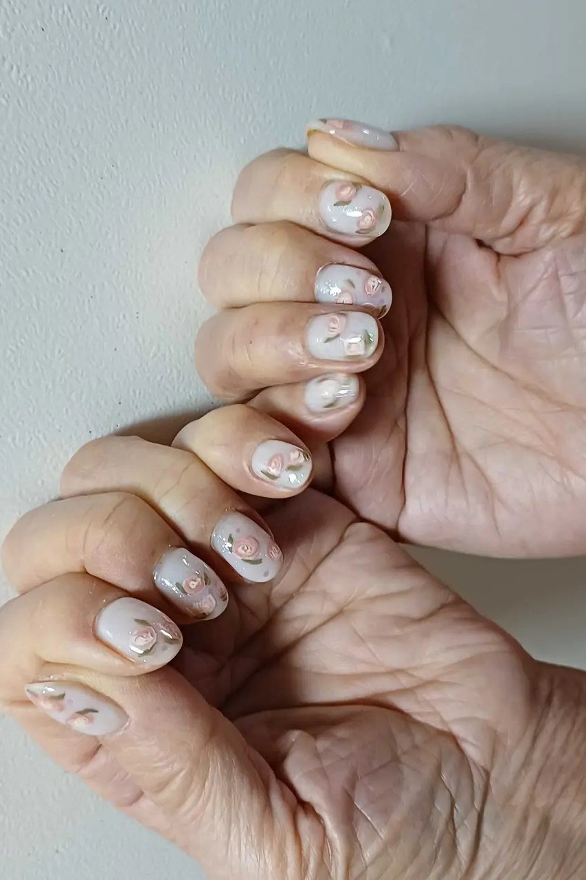 Short White Marble Nails - marble nail design for women over 60