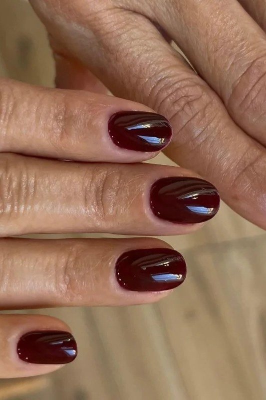 Espresso Brown Short Oval Nails - manicure idea for women over 40