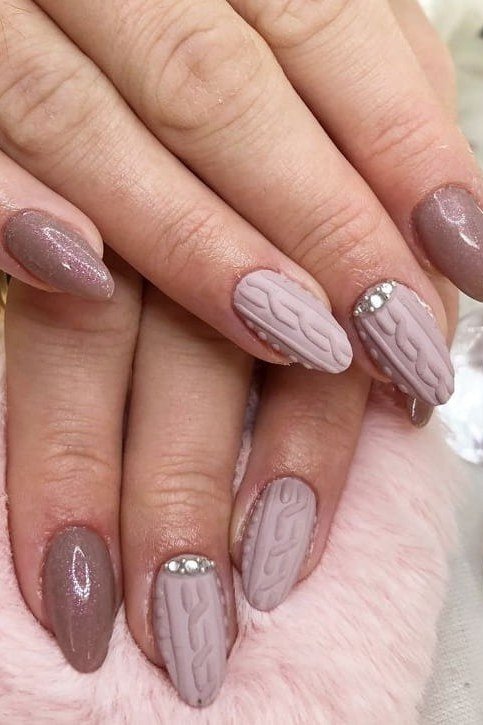 Taupe nails with quilted puffy texture, winter coat inspired nails