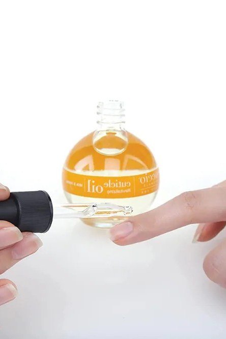 A Little Round Bottle of Care for women over 60 - simple nail tip 40