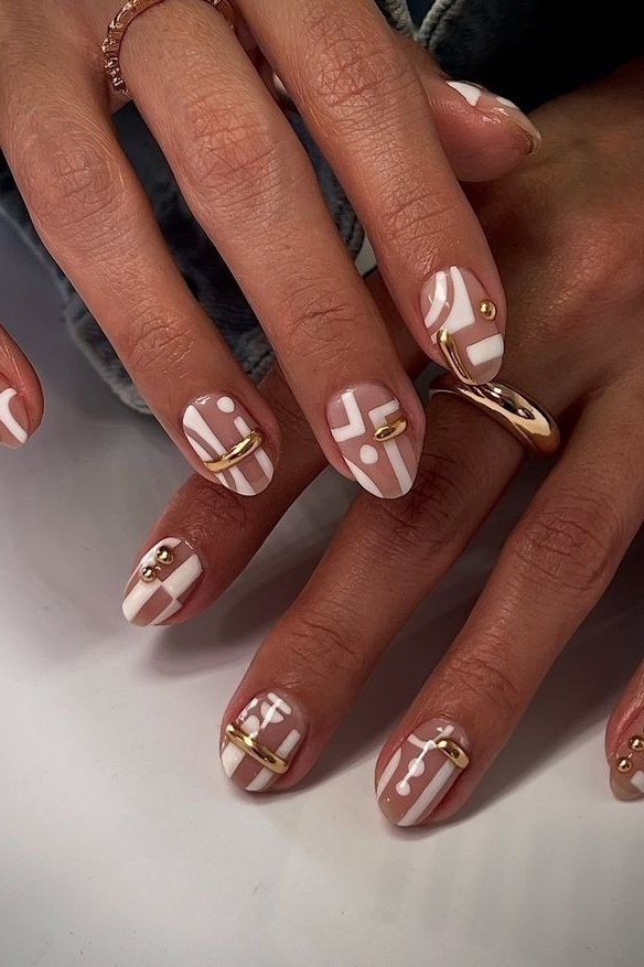 Gold and White Geometric Art for women over 60 - simple nail tip 50
