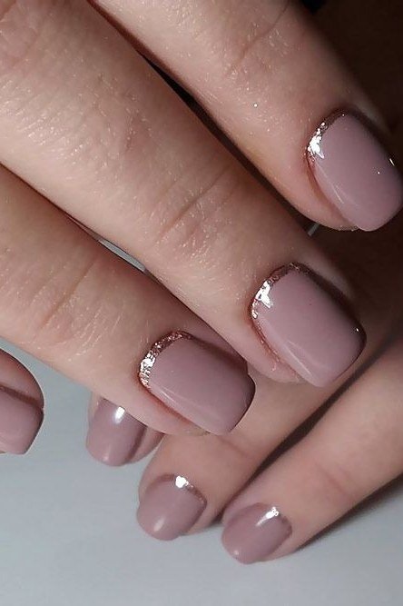 Mauve squoval nails with gold foil edge