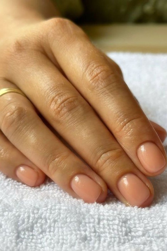 Old money natural peach nude nails manicure for women over 60