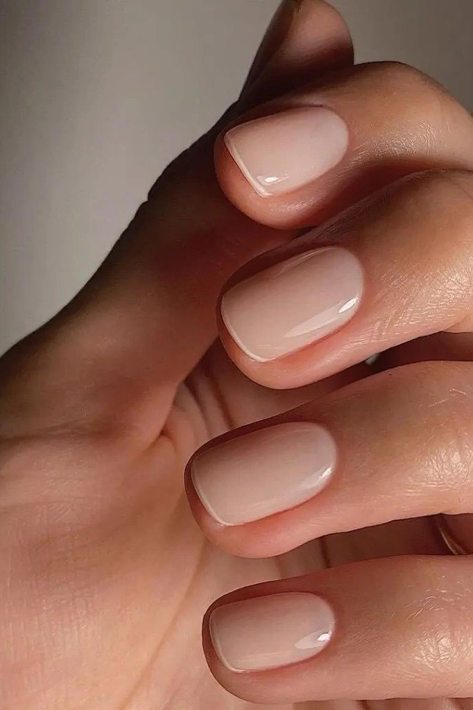 Old money rose nude short nails manicure for women over 60