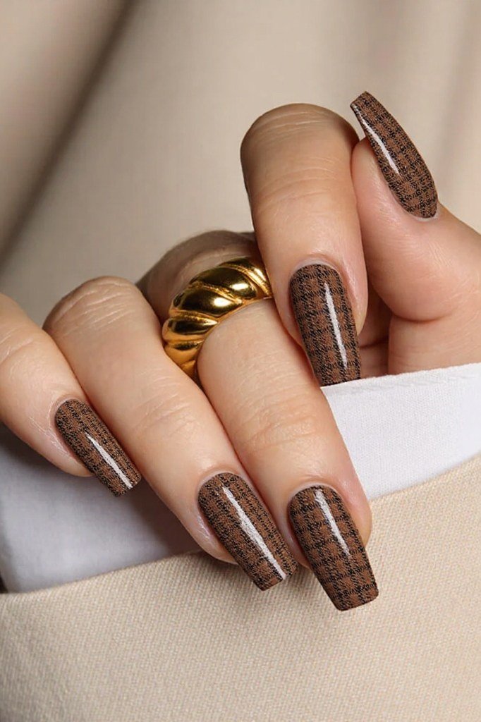 Espresso brown plaid nails with gold ring