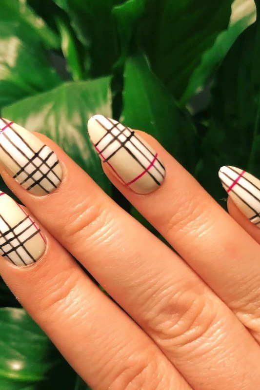 Classic beige black and red Burberry plaid nails