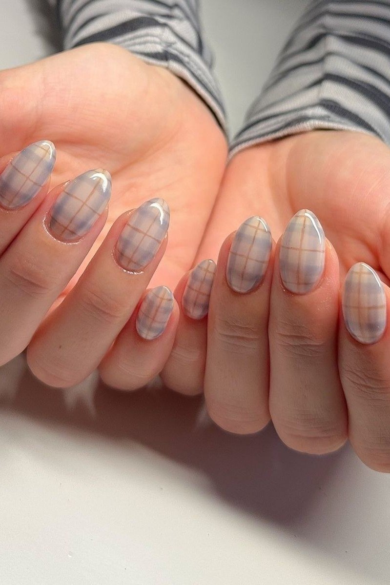 Soft gray blue plaid on natural nails
