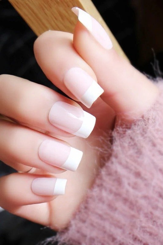 Soft Pink Ombre Nails, soft pink nail idea for women over 70