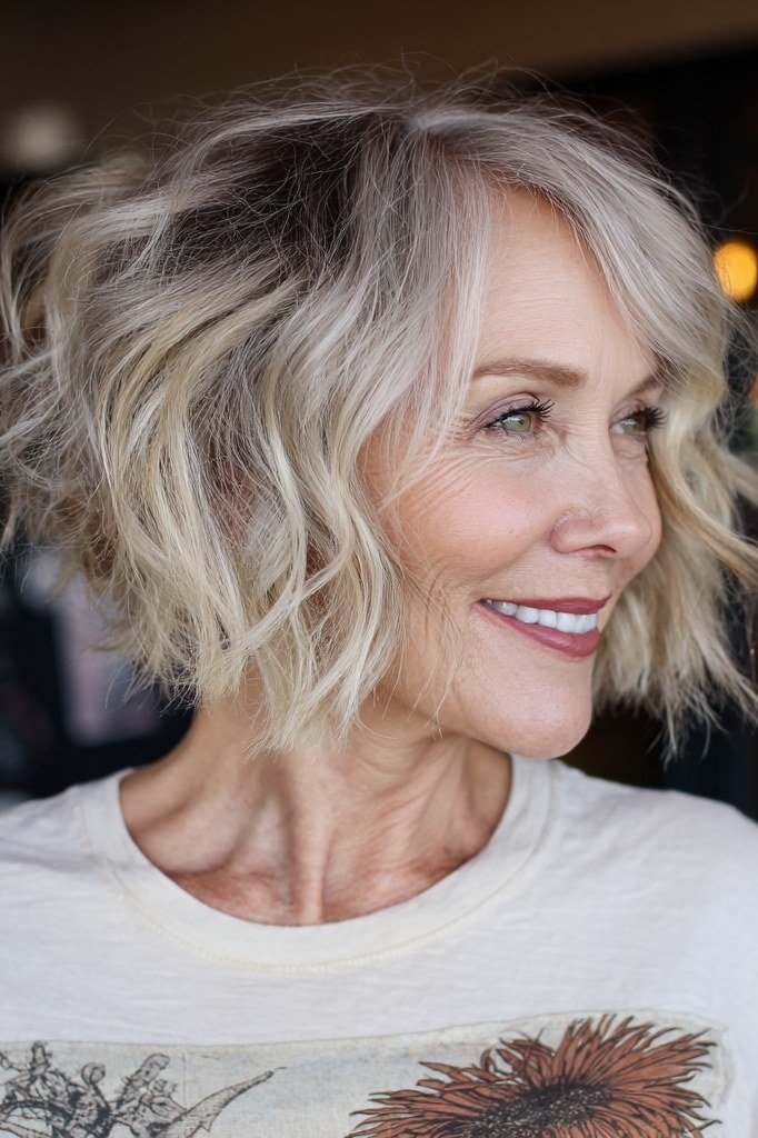 Silver wavy bob, front, casual tee - inverted bob haircut for women over 60