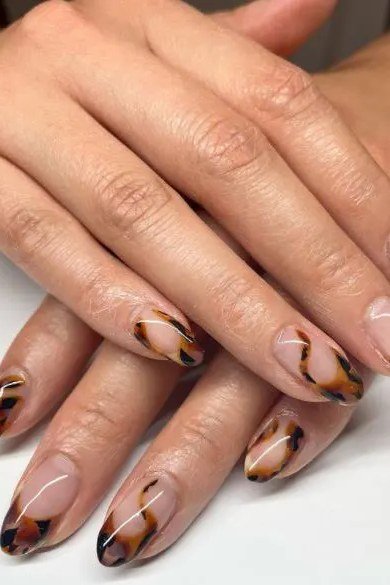 Tortoiseshell nail design: Classic Tortoise French, Two Hands for women over 50