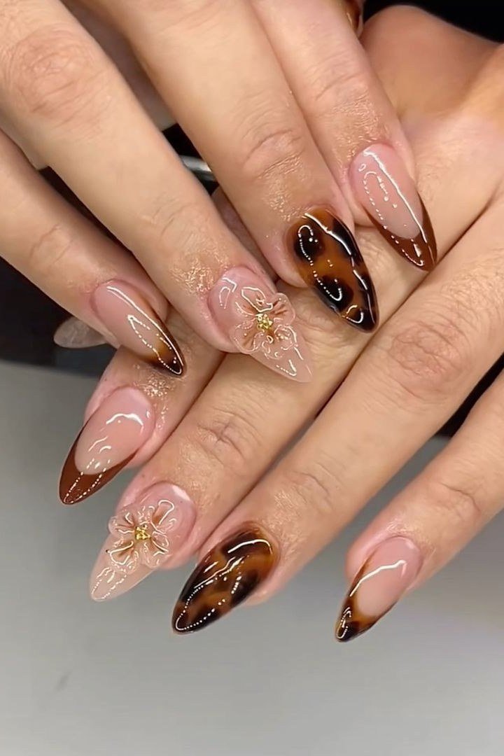 Tortoiseshell nail design: Tortoise with Sparkle and 3D Flowers for women over 50