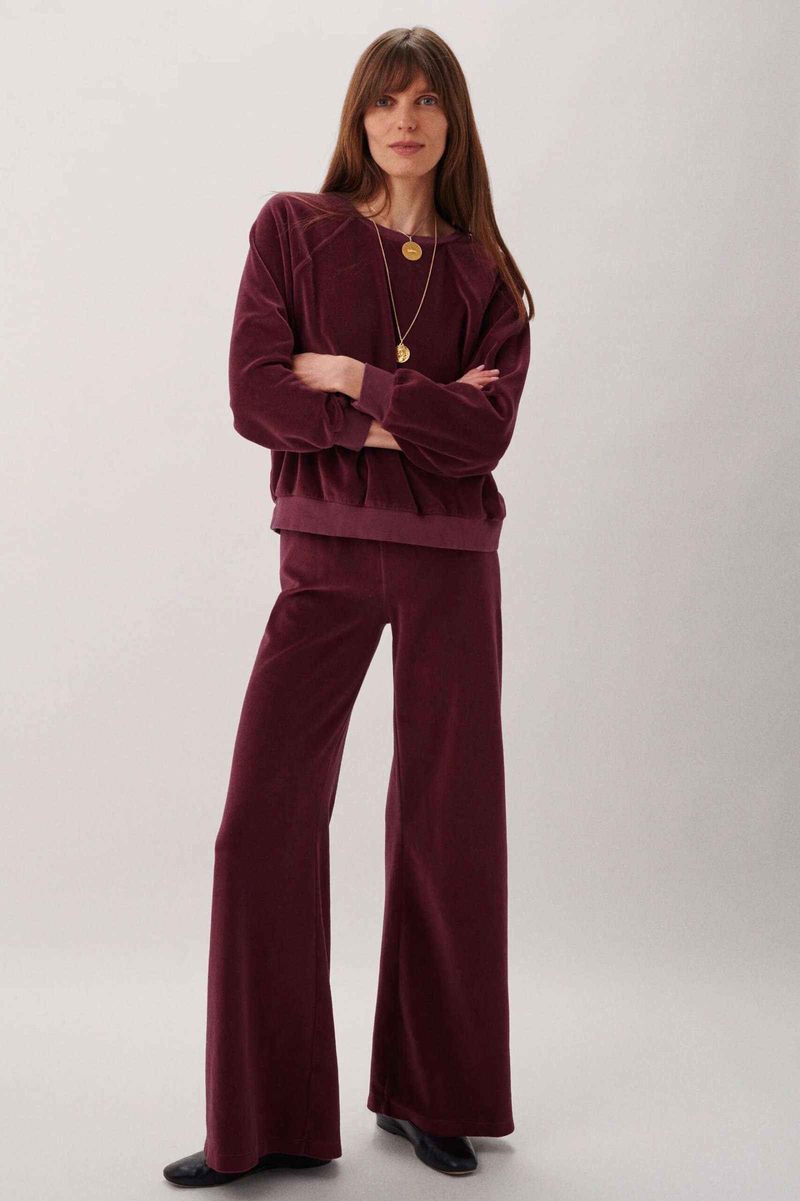 Burgundy Velvet Sweatshirt And Wide Legs - velvet evening outfit for women over 60