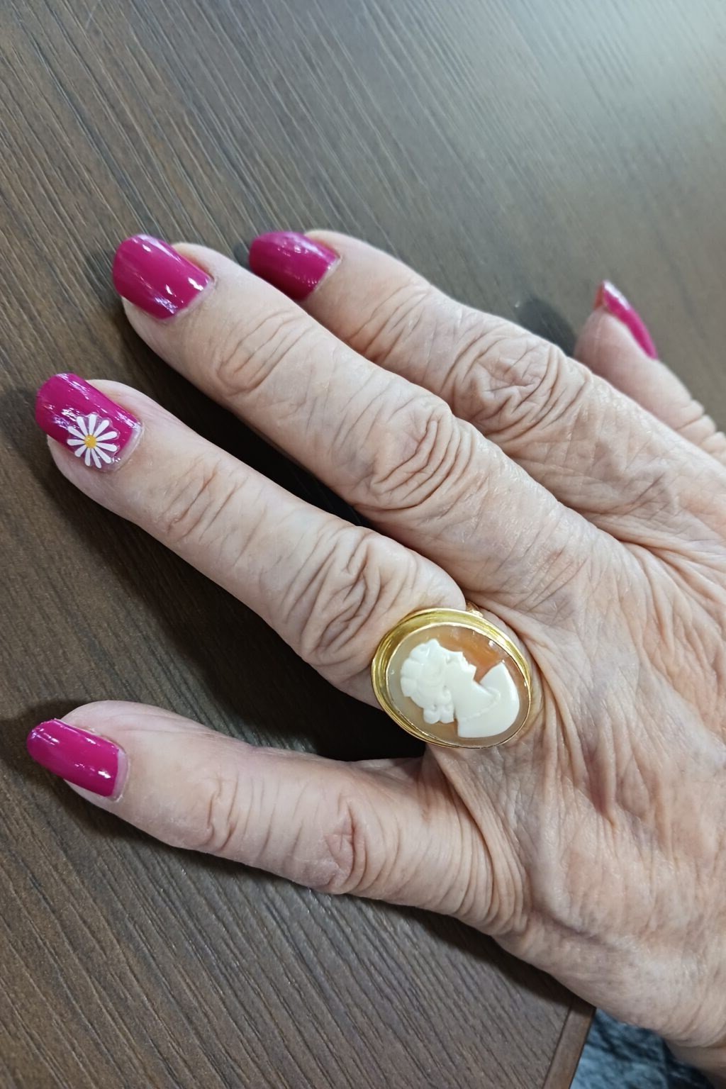Magenta with White Daisy Art, winter nail color idea for women over 60
