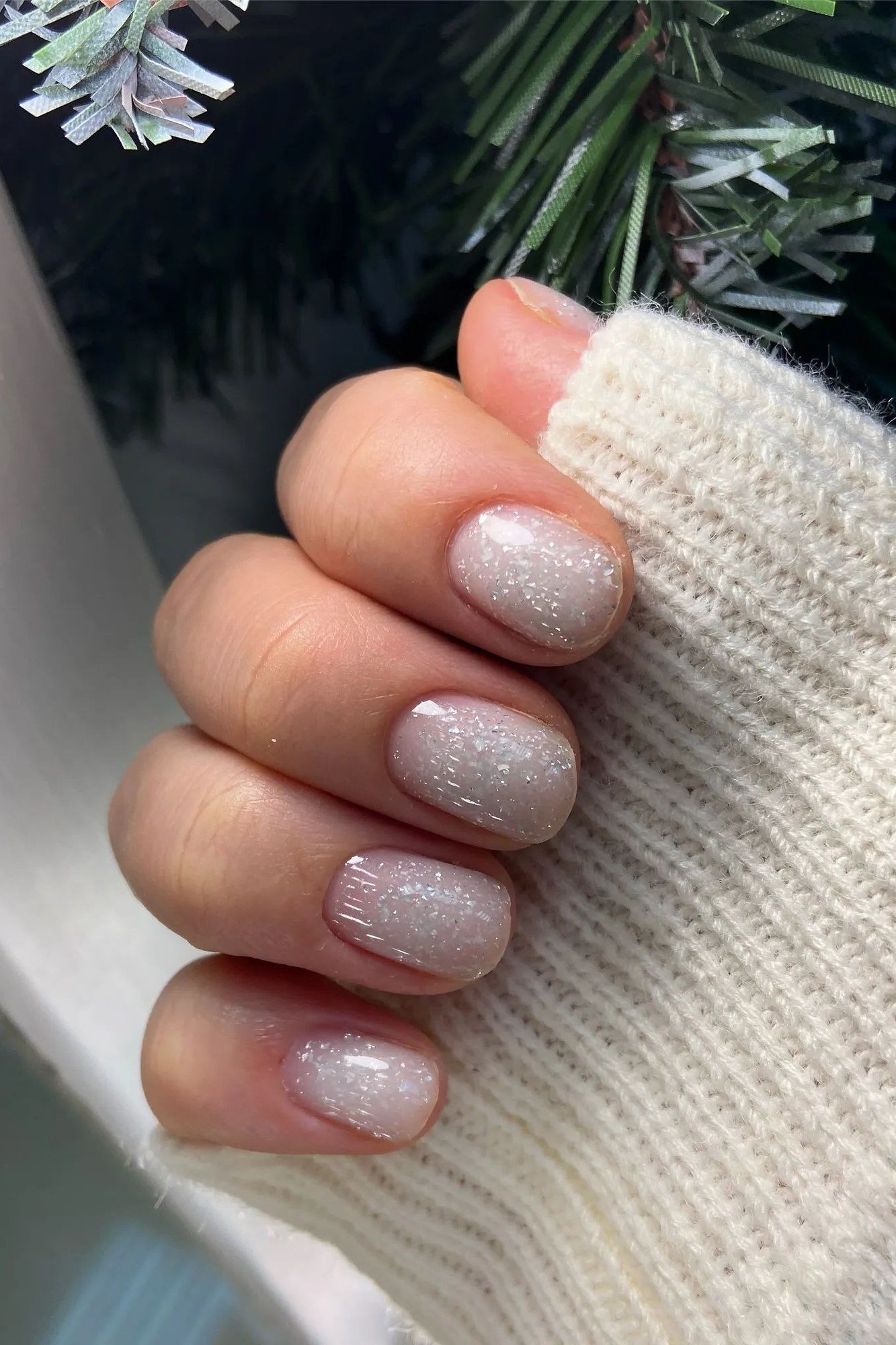 Silver white glitter ombre short winter nails