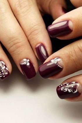 Plum two-tone short winter nails with snowflake art